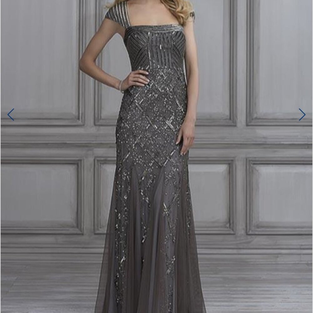 Adrianna Papell Platinum Mother of the Bride or Groom